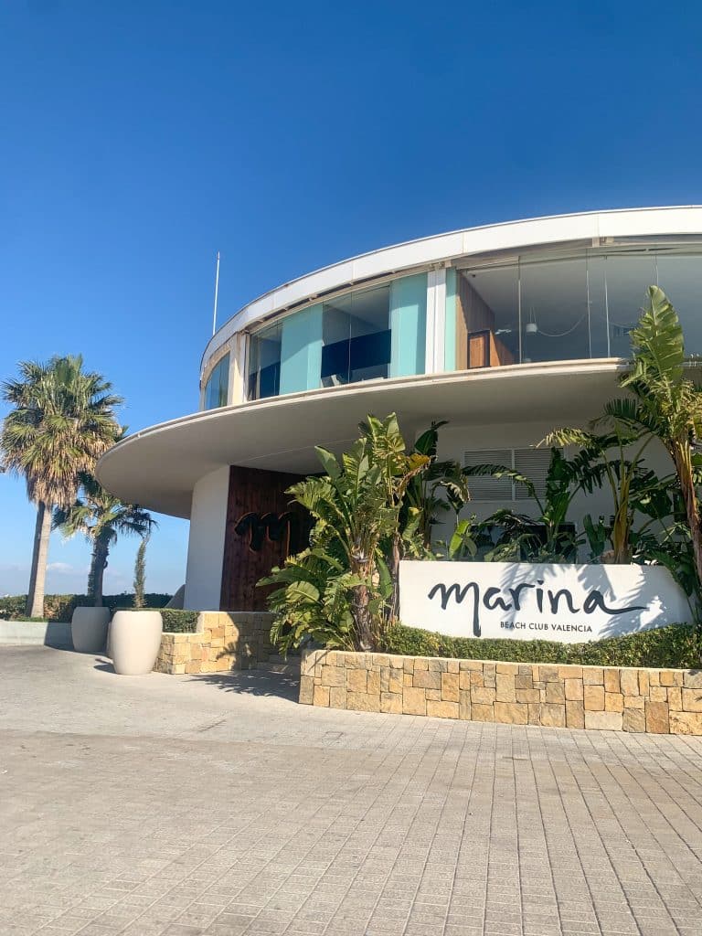 Marina Beach Club buitenkant